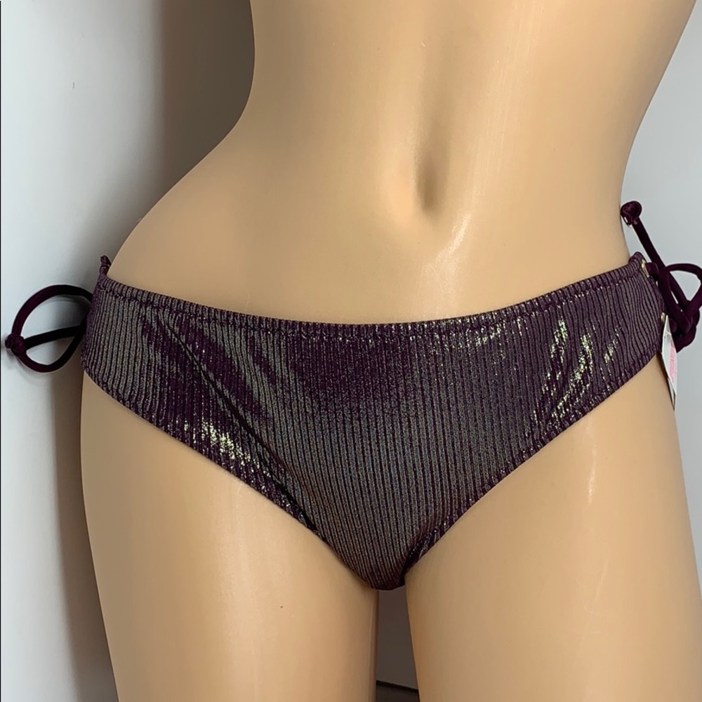 Pink Victoria’s Secret ribbed Rib Mini Cheekster BL Orchid